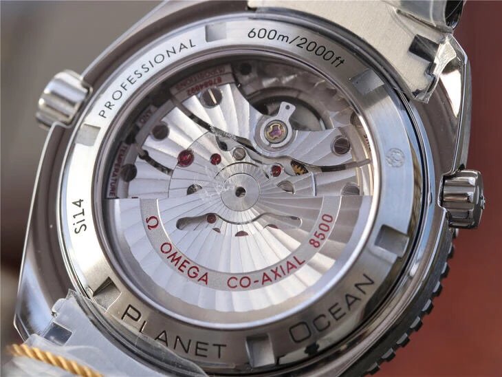 MKS新品，欧m茄海洋宇宙600米42mm系列腕表，震撼出击。全心全意 地表最强。