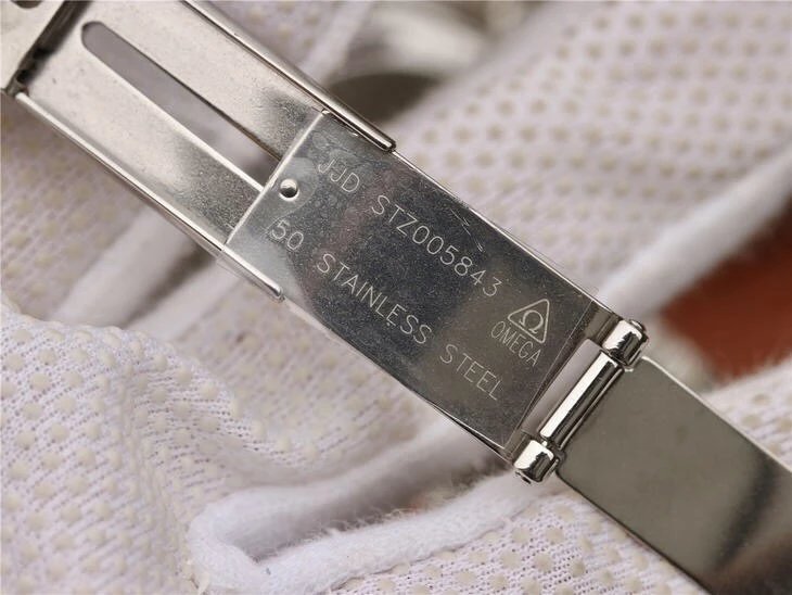 MKS厂手表欧米茄碟飞系列男士腕表39.5mm 9015机芯 男款自动机械表 4色 钢带款。