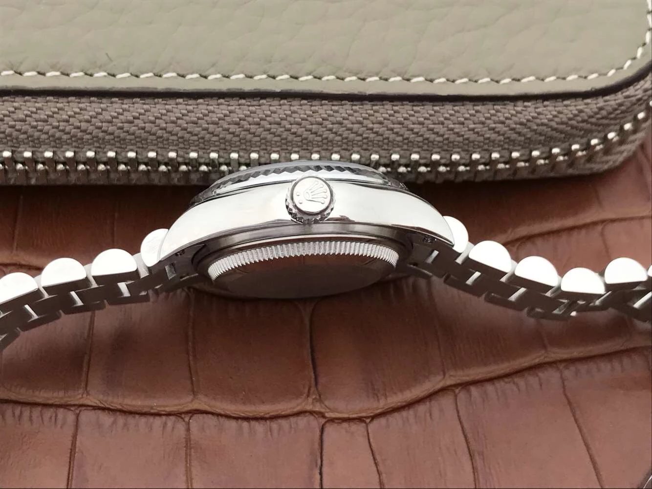 【最高品质】SY出品原版开模：劳力士女装日志型28mm女表 搭载私人订制2236机心、精钢表带，女士手表，密底。