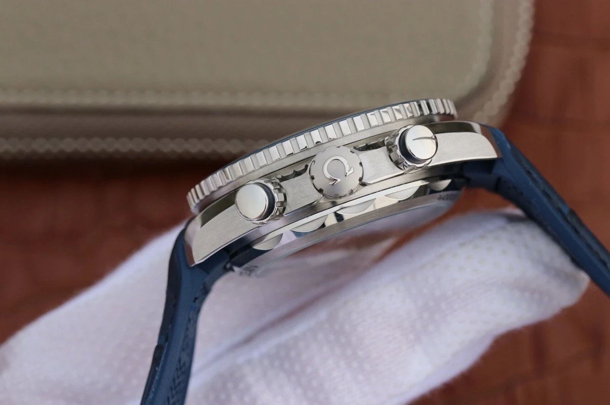 【最高版本推荐】OM厂欧米茄海马海洋宇宙多功能计时腕表，9900全自动机械机芯，皮表带，男士手表，透底