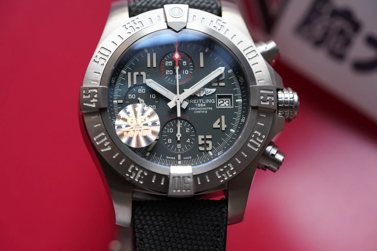 腕上战机制霸海空GF百年零新款腕表M534劲 百年灵复仇者高仿男士手表