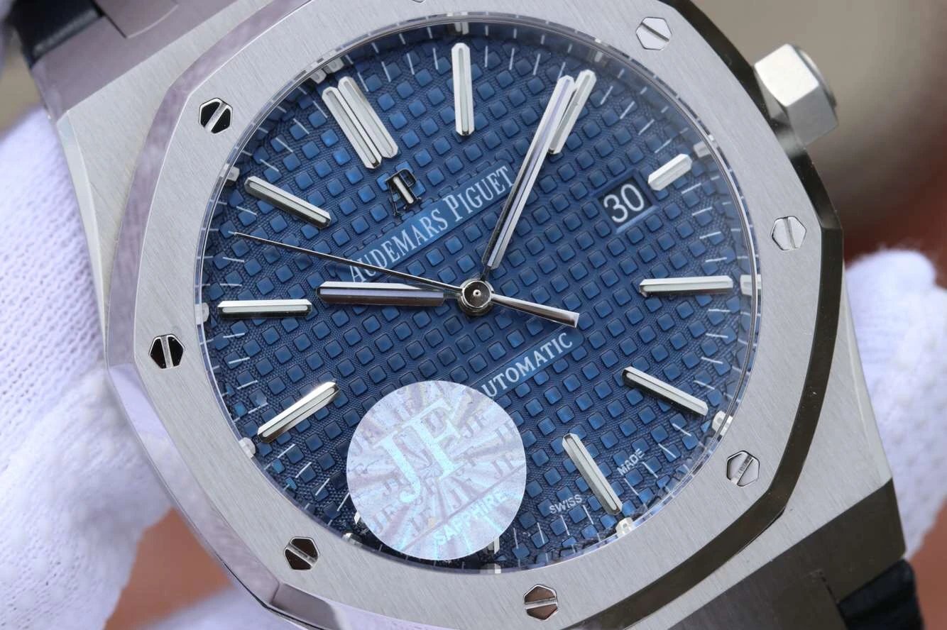 JF厂手表爱彼皇家橡树15400，3120自动机械机芯男士手表，动力储备60小时 表径：41*9.8毫米 ，皮表带，透底
