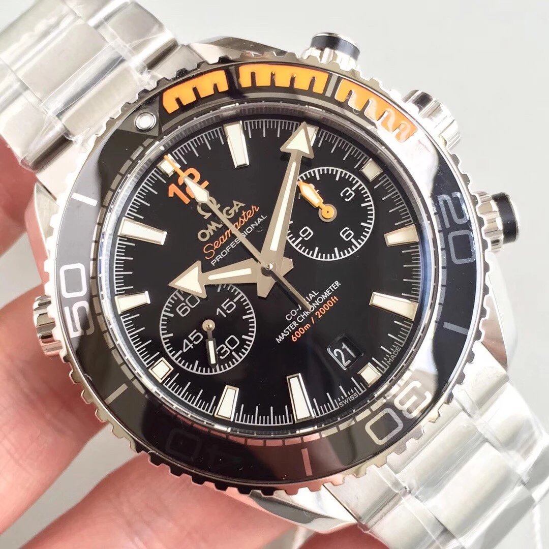om出品最强欧米j海洋宇宙传奇男士机械腕表是市面上最高版本的计时腕表，所有功能及外观与原版一致。可游泳