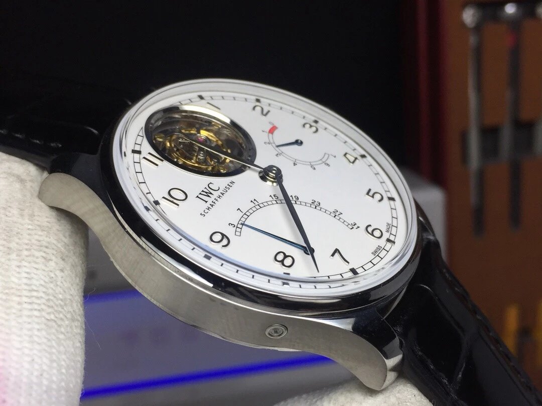 陀飞轮万国IW504601。目前品质最接近正品的陀飞轮男士机械手表。葡萄牙陀飞轮逆返系列