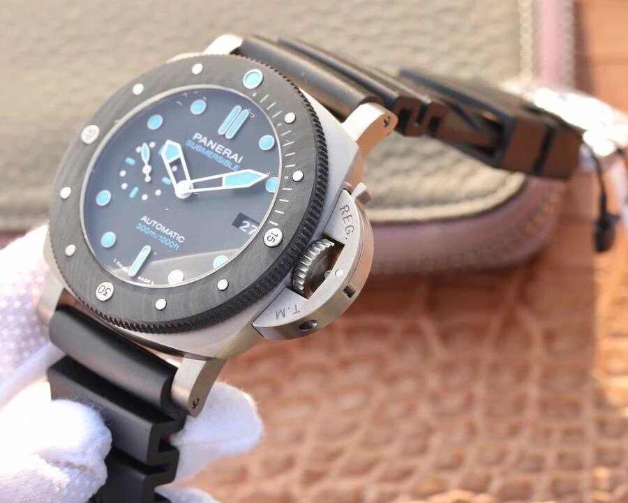 VS厂手表沛纳海799，碳纤维旋转表圈，47mm，钛金属表壳，男士腕表，自动机械机芯，密底