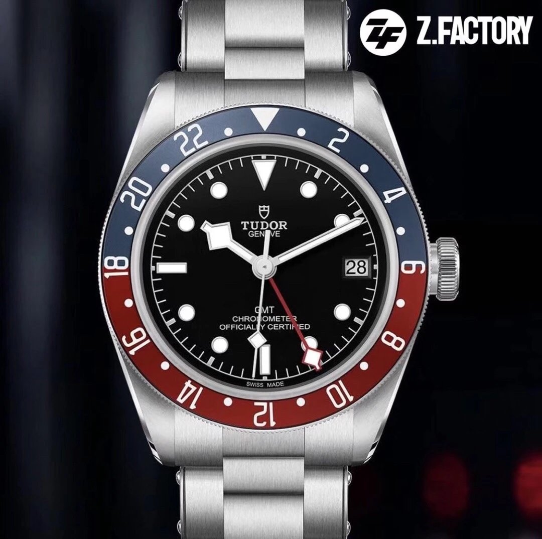 ZF震撼推出——帝舵碧湾系列之格林尼治型腕表。以传统设计融合格林尼治“红蓝”经典，