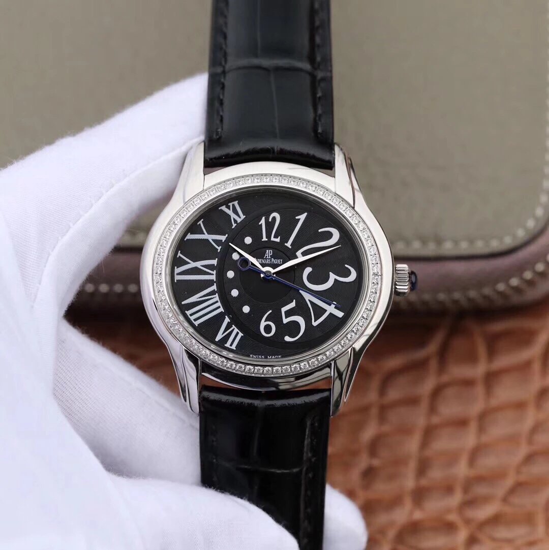 爱.彼千禧系列77303BC款女士腕表华丽上线，一款上手满满设计感耐看型手表