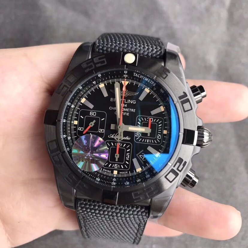 GF厂新款，百年灵机械计时系列黑钢腕表，高强度碳氮化处理，不易变色，螺旋式外圈及整表打磨精致