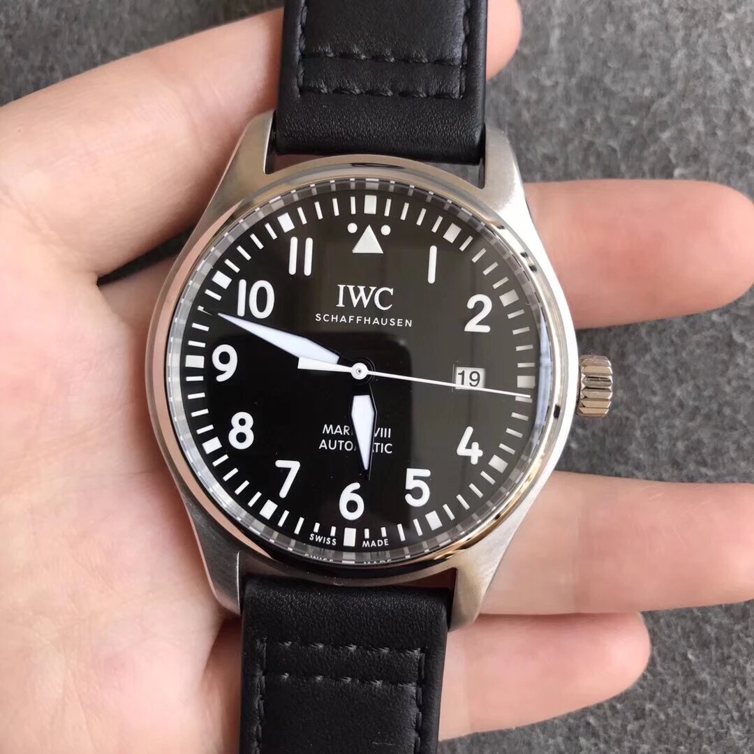 V7厂力作，“真芯”版IWC万国飞行员系列马克18，独家采用和正品一致的原装瑞士eta2892-A2机芯手表、男表